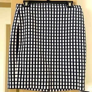 J Crew Black checkered pencil skirt. Size 6P